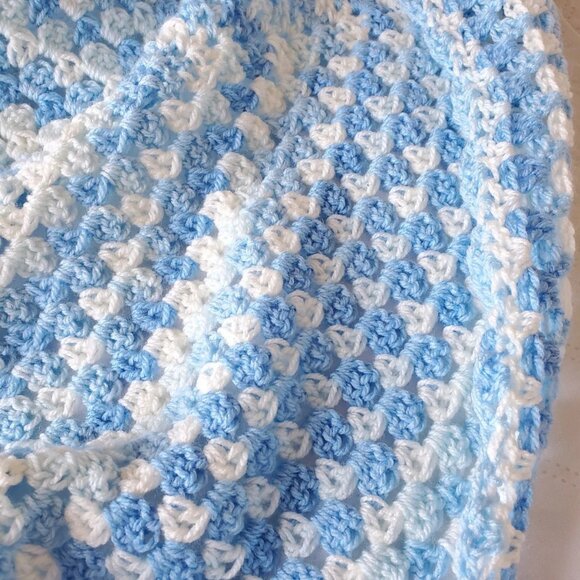 Crochet BABY BLANKET AFGHAN Granny Square 30"x 30" Blue White Girl Boy Girl - Picture 4 of 13